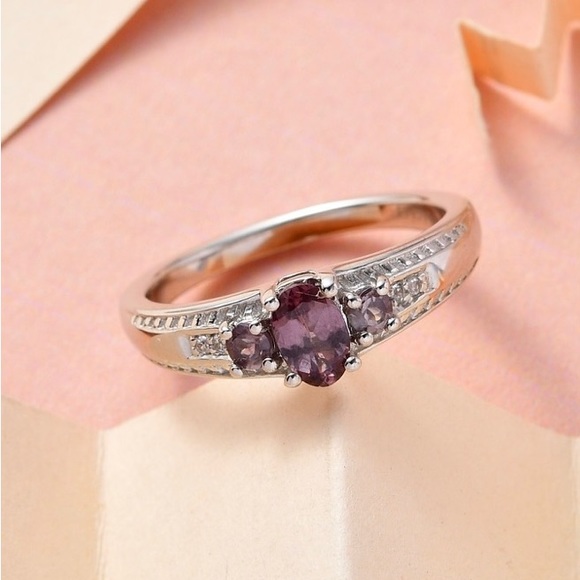 NWT Color Change Garnet & White Zircon Ring in .925 Sterling Silver - Picture 2 of 11